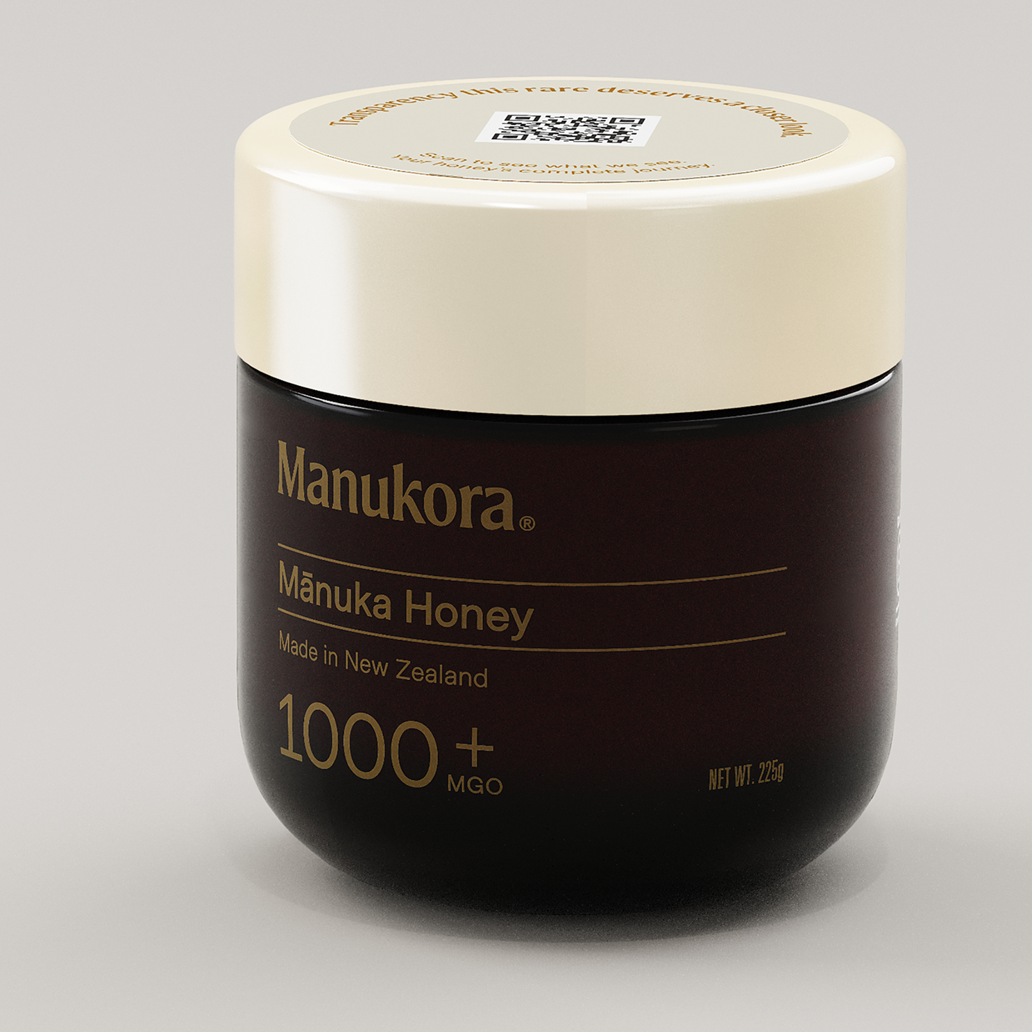 People holding honey with a 'Kickstart your year with our 21-Day Challenge' message.